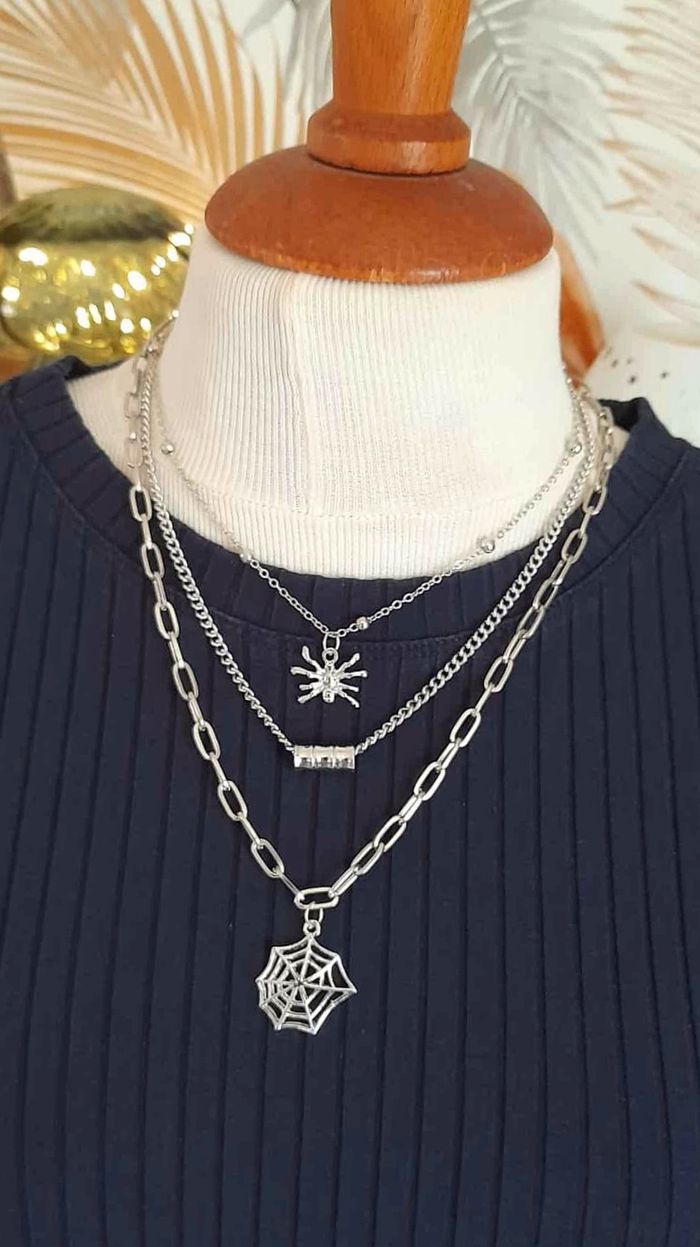Bijoux Halloween | Collier triple rangs argenté