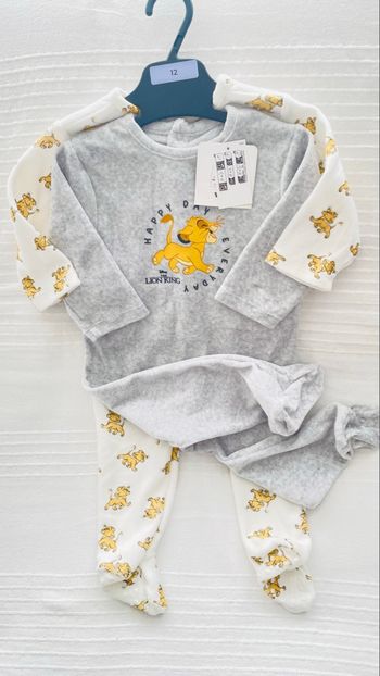 Pyjamas roi lion 12 mois