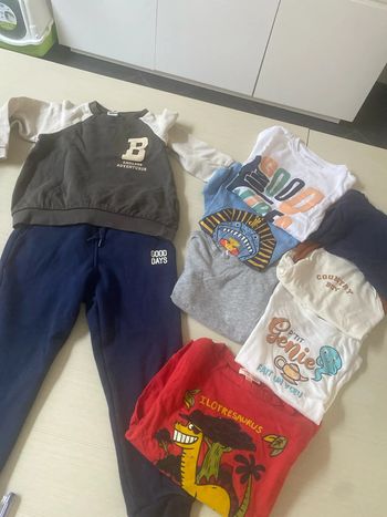 Lot vêtements 4ans