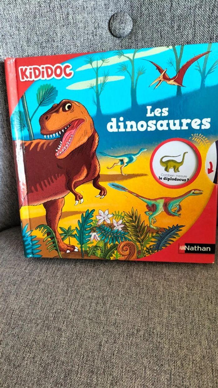 Kididoc( les dinosaures,chevaux et poneys,les animaux de la savane) - photo numéro 8