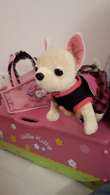 Simba Toys peluche chien Chi Chi Love Vampire