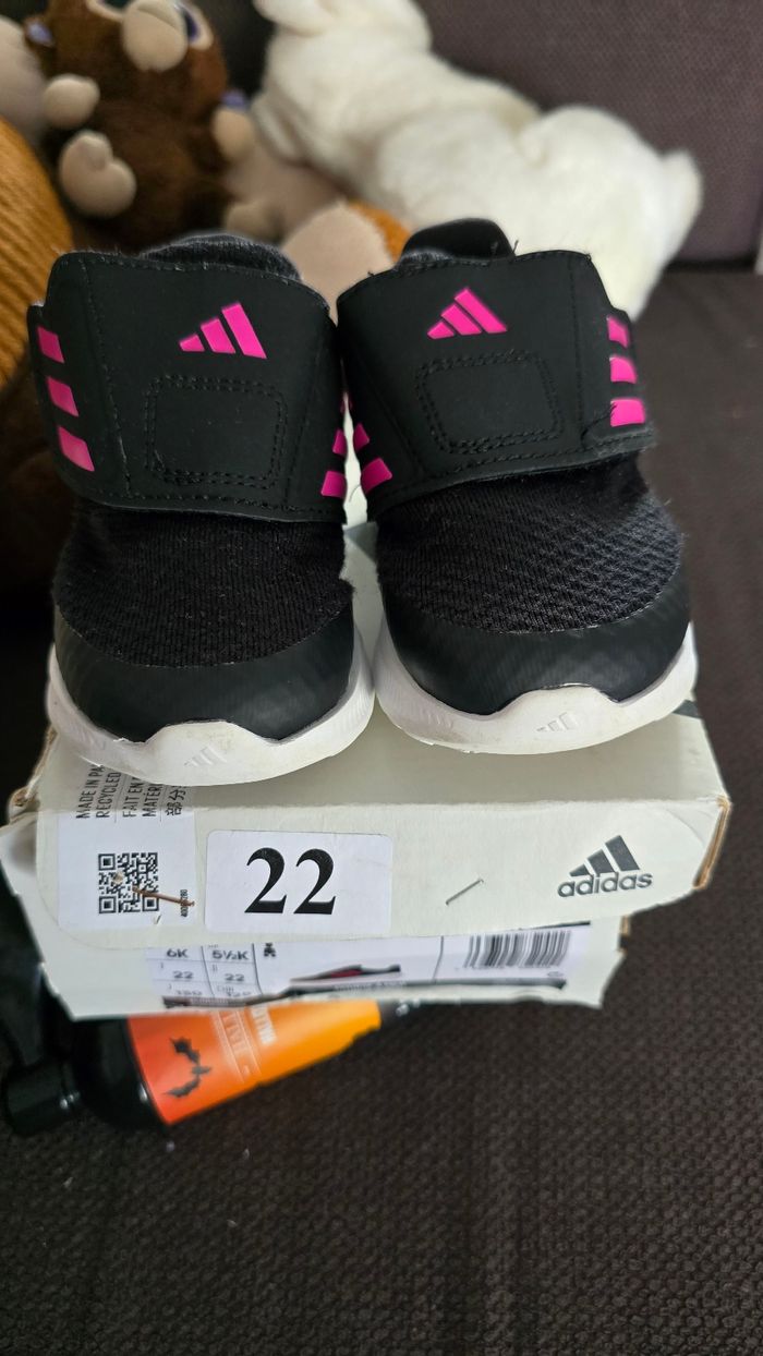 Basket fille noir et rose Adidas 22 - photo numéro 4