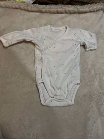 Bodies 0 mois