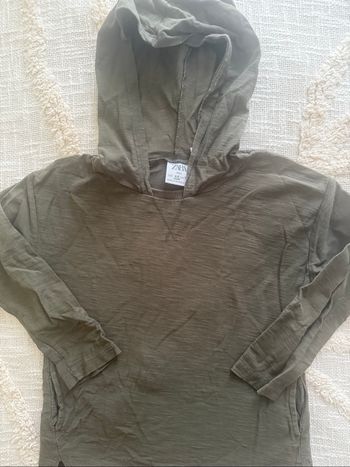Haut garçon avec capuche 4/5 ans kaki Zara