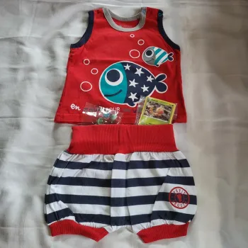 Ensemble Débardeur/Short 6 mois + Cartes Pokémon + Billes