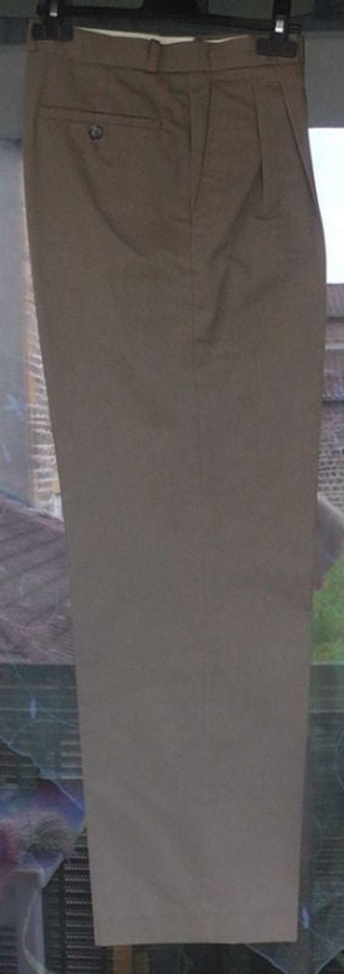 Pantalon à pinces kaki