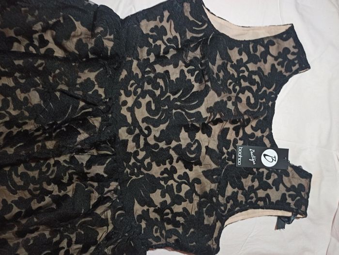 Robe sans manches noire en dentelle – Boohoo Boutique – Taille L - photo numéro 4
