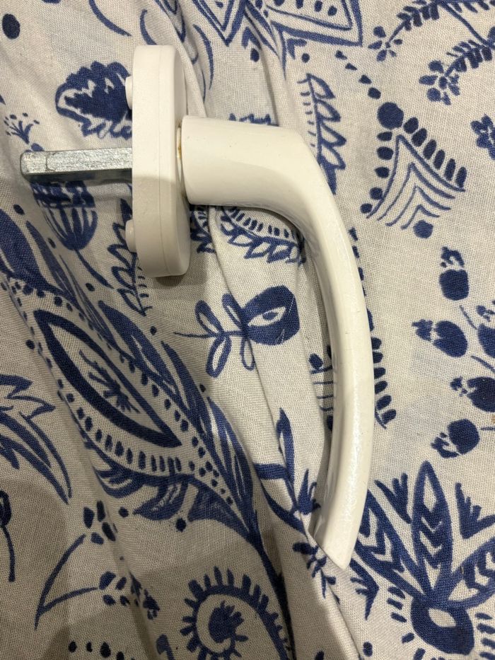 Poignée de fenêtre - photo numéro 3