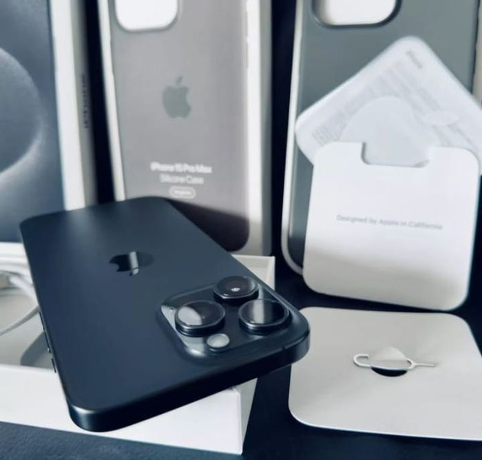 iPhone 15 pro Max - photo numéro 4
