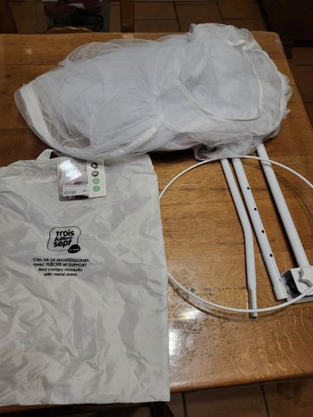 Moustiquaire avec support ciel de lit bébé 