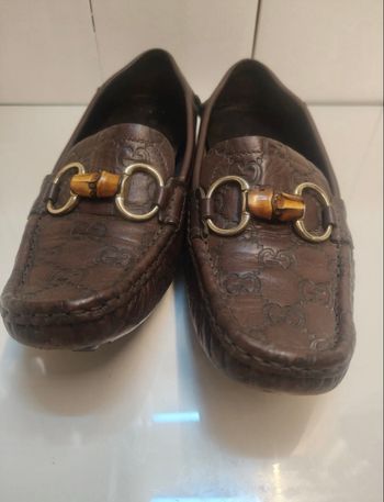 Mocassins Gucci en Cuir Monogrammé et Détails Bambou