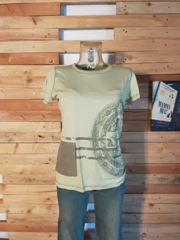 Tee-shirt vert amande