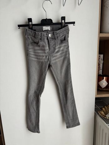 Jean skinny gris  fille 4 ans Kiabi