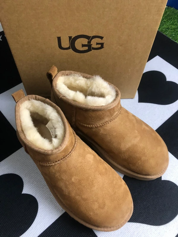 UGG Classic Ultra Mini Châtaigne 38 - photo numéro 5