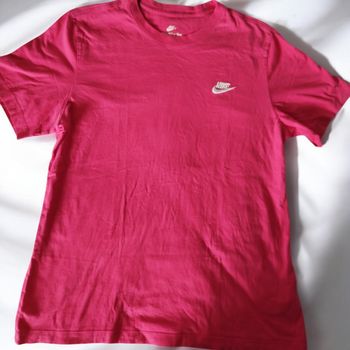 T-shirt femme Nike taille L 