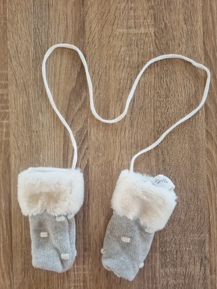 Moufles bébé fille