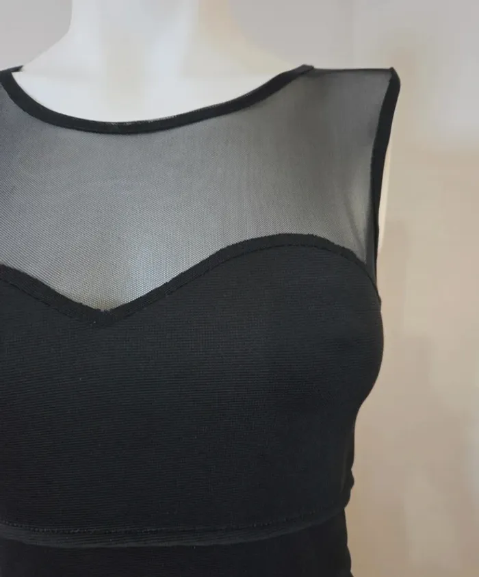 Robe noire sexy & élégante – soirée / sortie - photo numéro 3