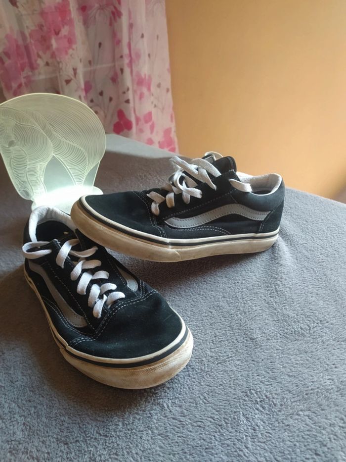 Basket vans