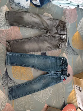 Lot deux pantalon deux ans