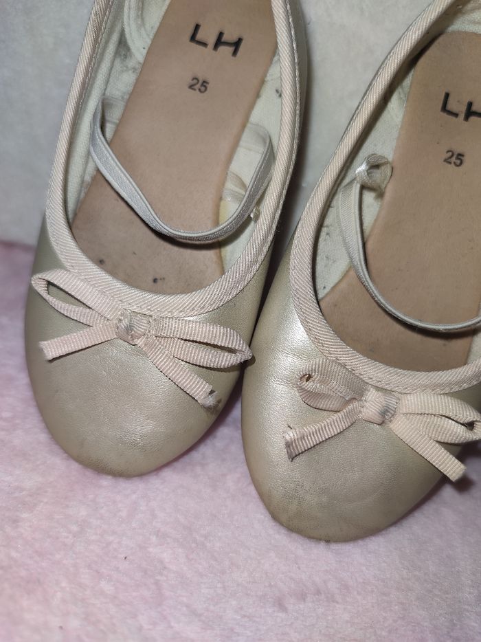 Ballerines dorées La Halle p.25 - photo numéro 2