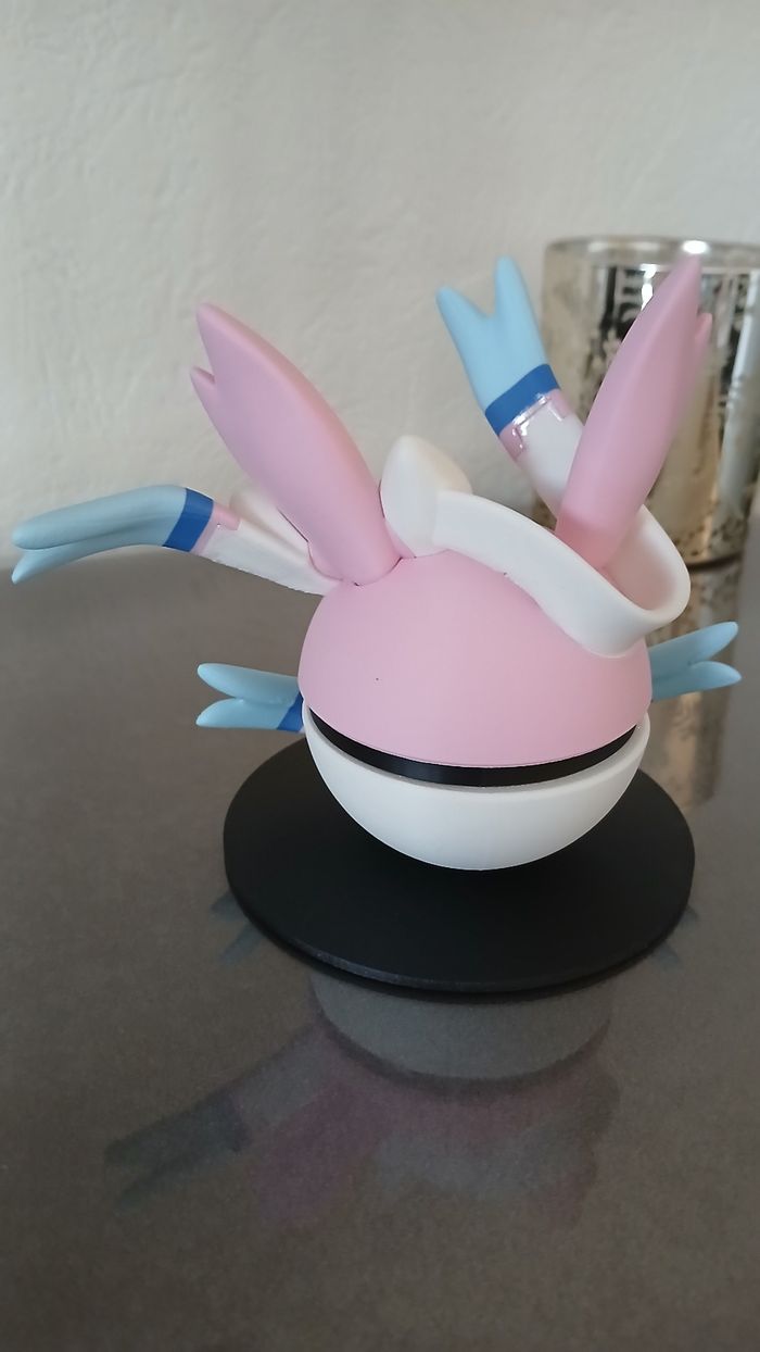 Pokeball Nymphali - photo numéro 3