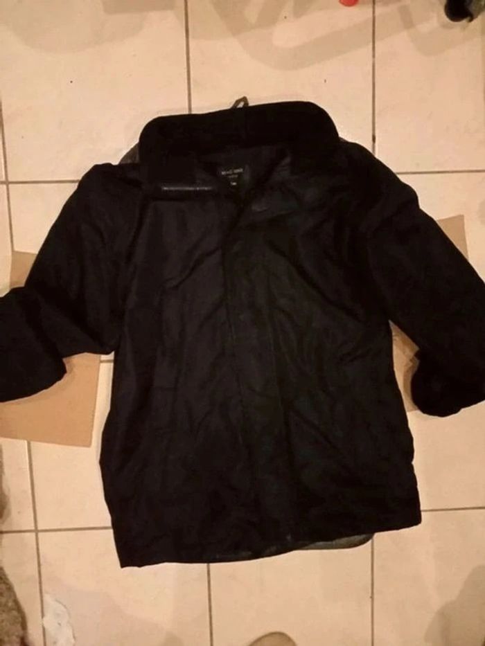 Manteau noir léger pour homme