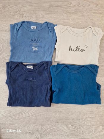 🌈 4 bodies manches longues petit bateau et autres 6 mois 🌈