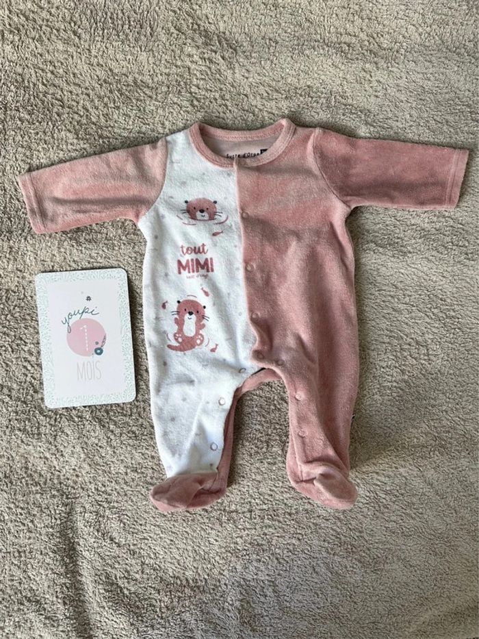 Lot de pyjama, grenouillère, sucre d’orge - photo numéro 3