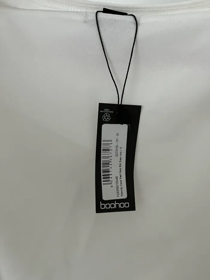 Robe de maternité Boohoo - photo numéro 3