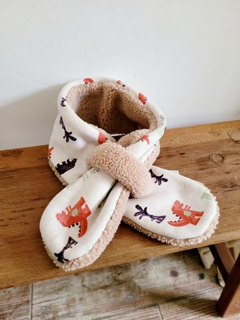 Petite écharpe dinosaure 