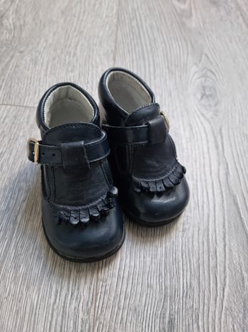 Chaussure de marche bébé