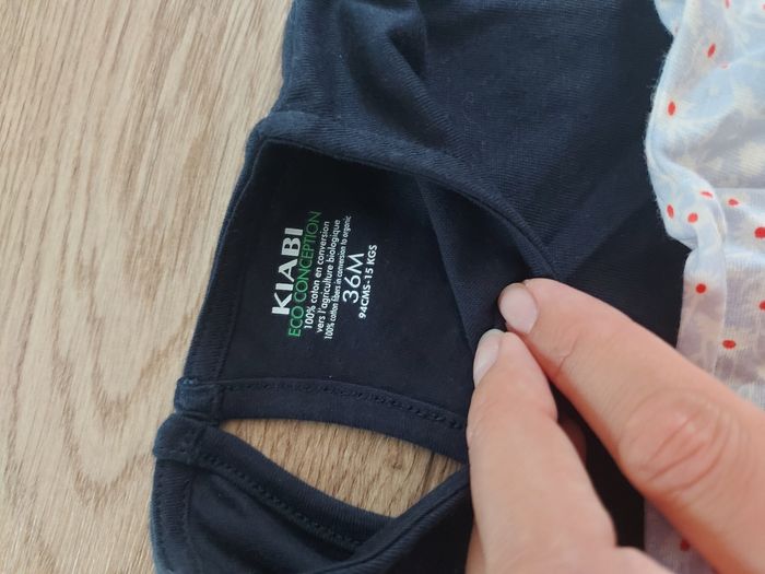 Lot 2 robes neuves 36 mois - photo numéro 3