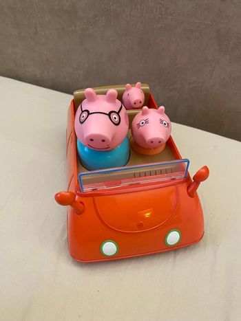 Voiture peppa pig