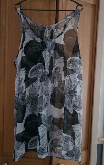 Jolie tunique taille 50