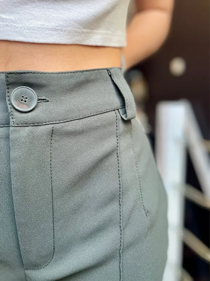 Pantalon Zara kaki - photo numéro 4