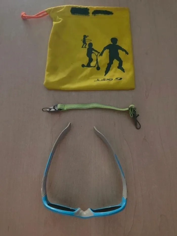 Lunettes de soleil bébé Jublo bleue et grise