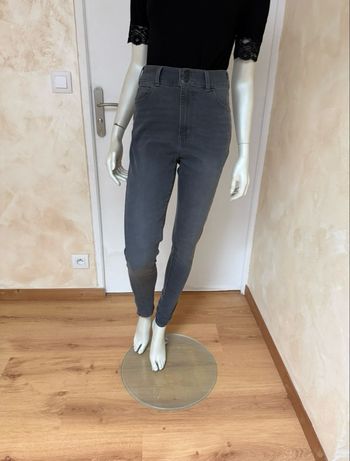 Jean Levi's Gris - Taille 28x30 - Neuf avec étiquettes