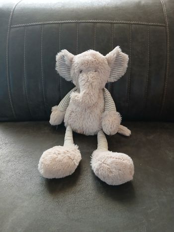 Peluche éléphant