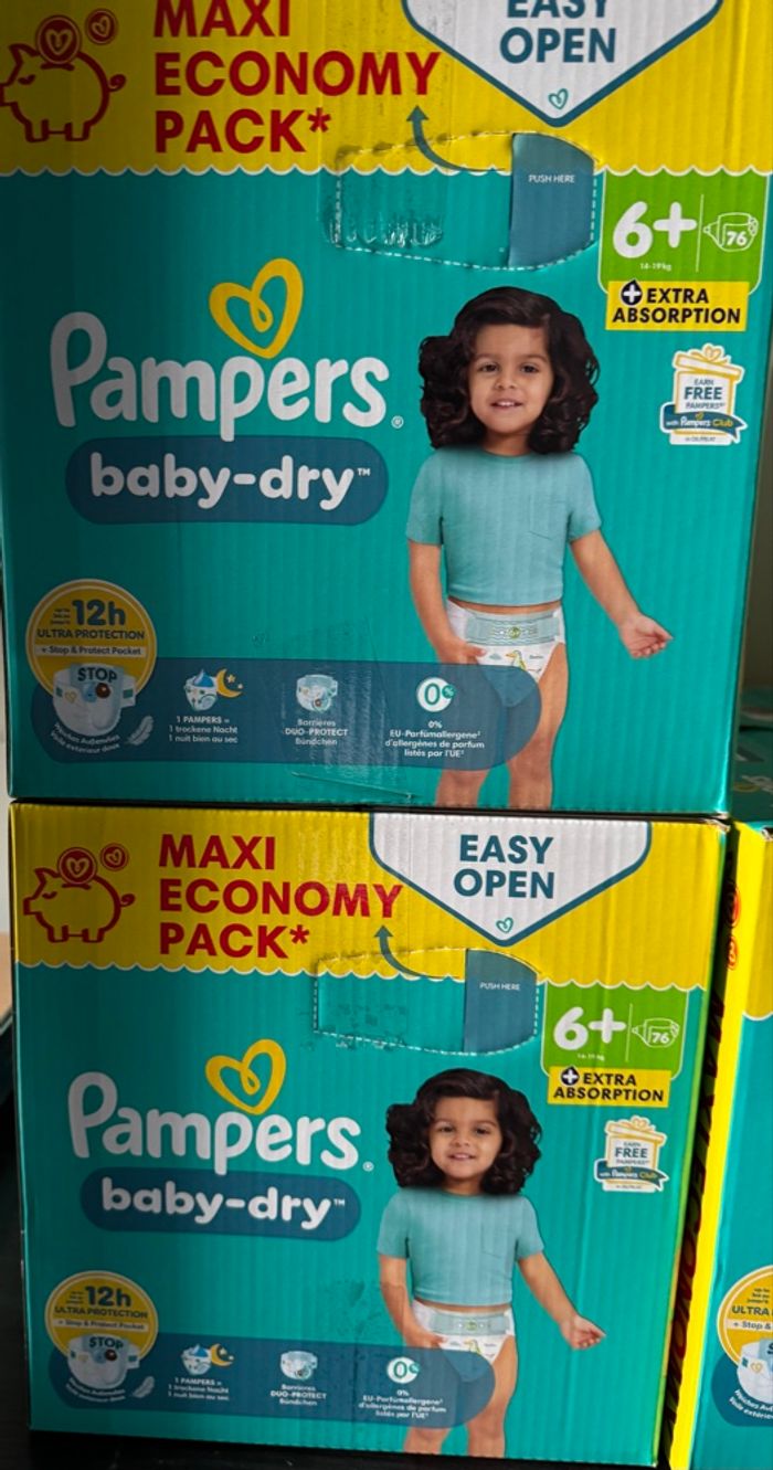 2 cartons de couches Pampers taille 6 +