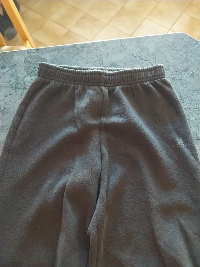 Pantalon jogging T.8 ans - photo numéro 2