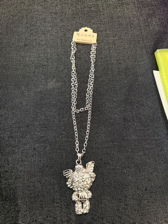 Collier petit ange fantaisie strass femme jamais utilisé
