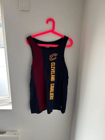 T-shirt basket ball cavaliers