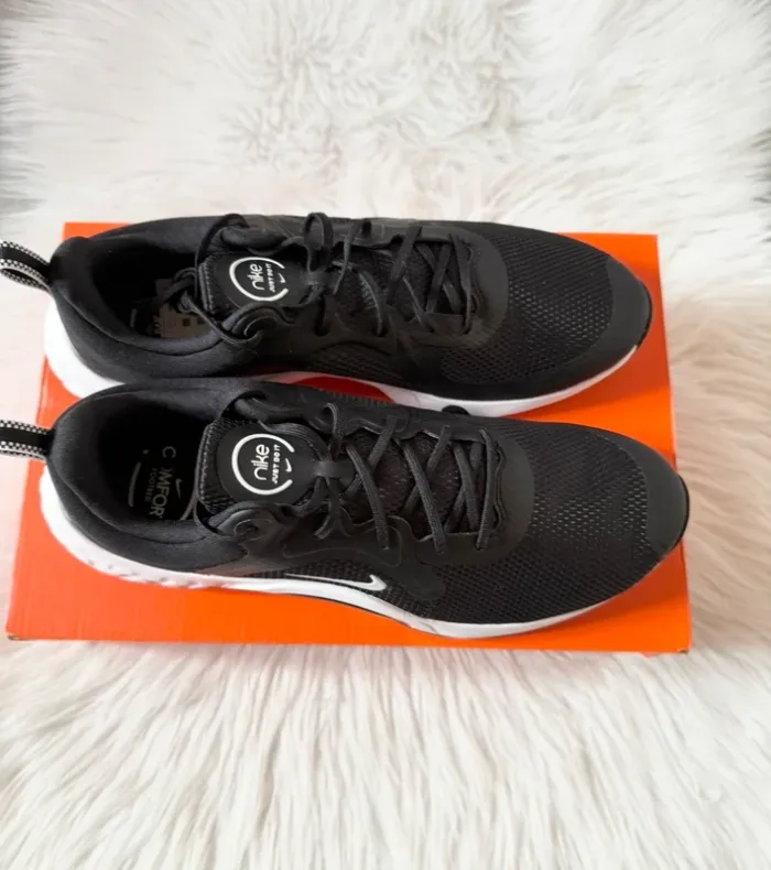 Nike Renew In-Season TR 11 – Taille 44,5 – all black – Neuf avec étiquette - photo numéro 8