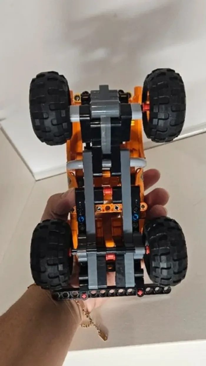 Monster Jam el toro loco lego Technic - photo numéro 3