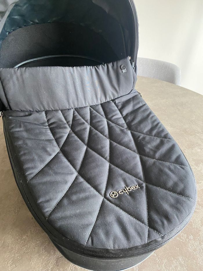 Cybex Nacelle Luxe Mios - Élégance Sepia Black - Comme Neuve ! - photo numéro 3