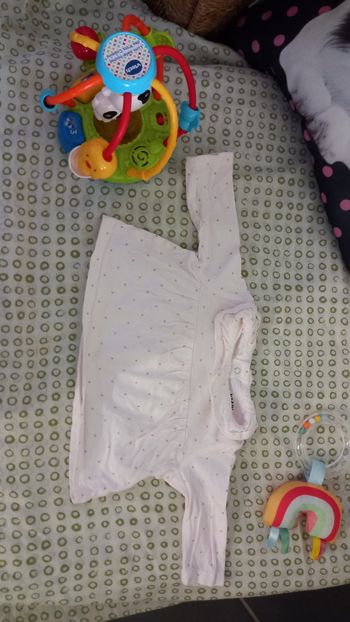 Tee-shirt manches longues Kiabi 1 mois