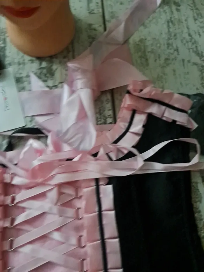 Corset/bustier/guêpière A Lacet Hyper Sexy nœud et lacages satiné - photo numéro 4