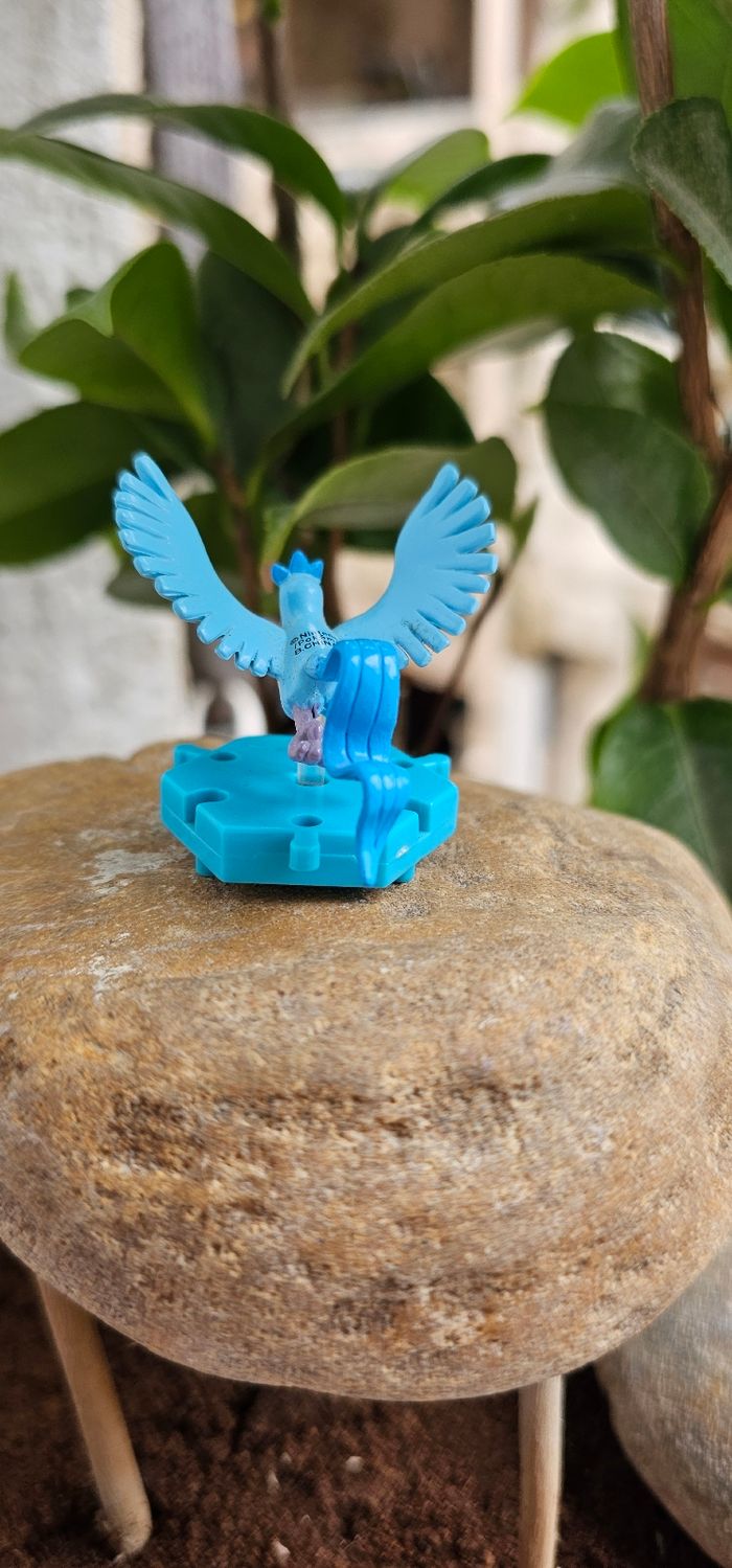 Petite Figurine Pokemon Nintendo avec socle Artikodin - photo numéro 3