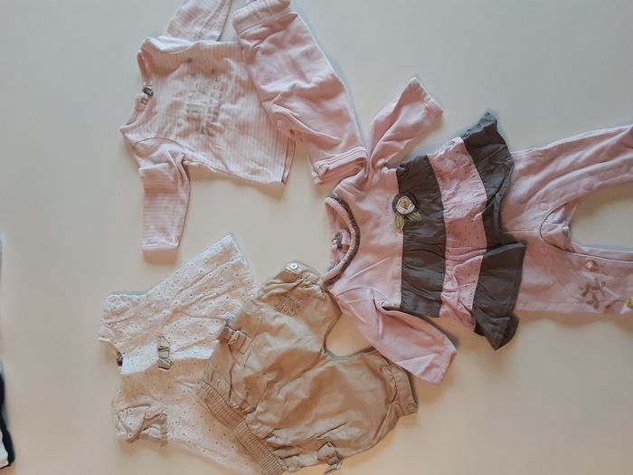 Vend lot naissance et 1 mois - photo numéro 3