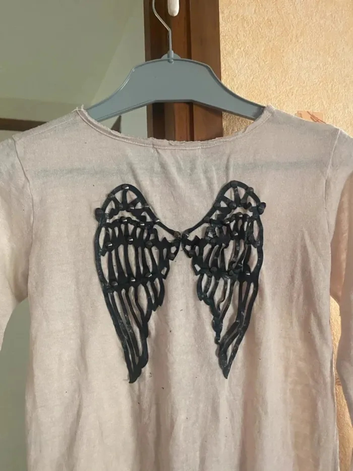 Tee-shirt fille 12 ans 🌸 Novo Style – Doux, chic & en très bon état ! - photo numéro 2